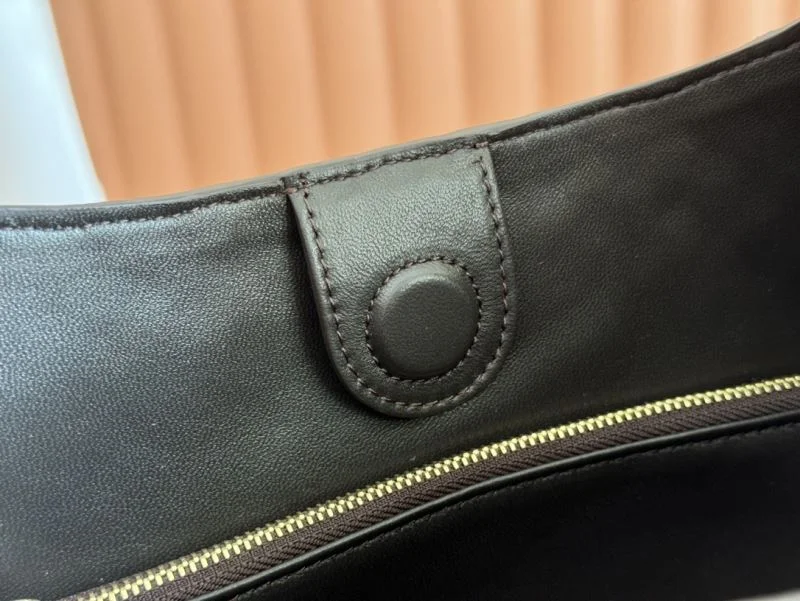 Affordable Gucci Shopping Bags 49616