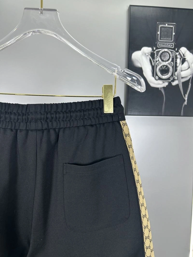 Resilient Gucci Short Pants 128537