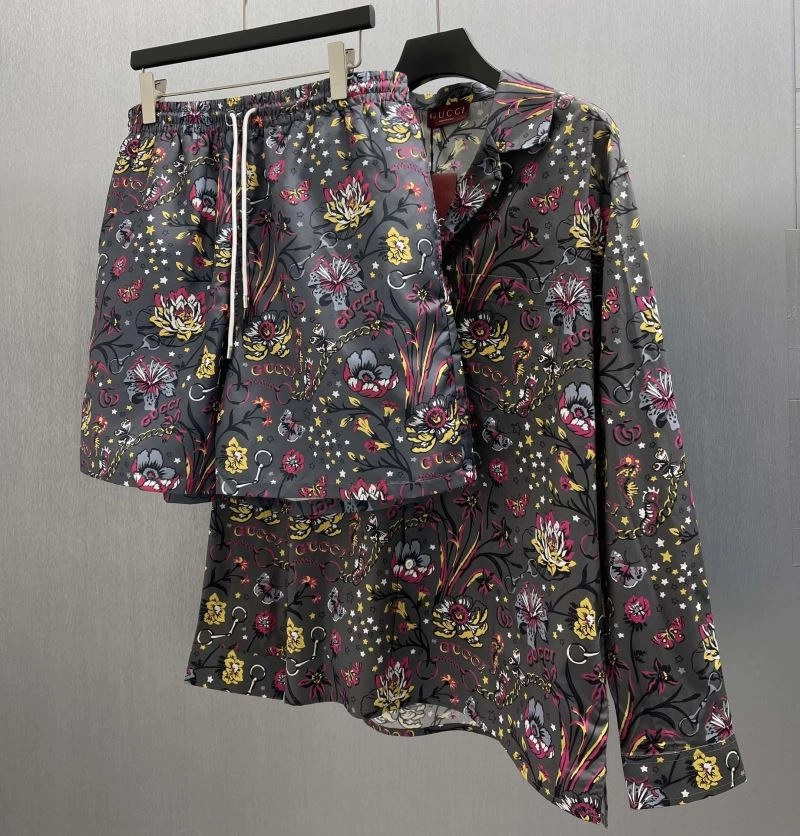SmoothTexture Gucci Short Pants 128541