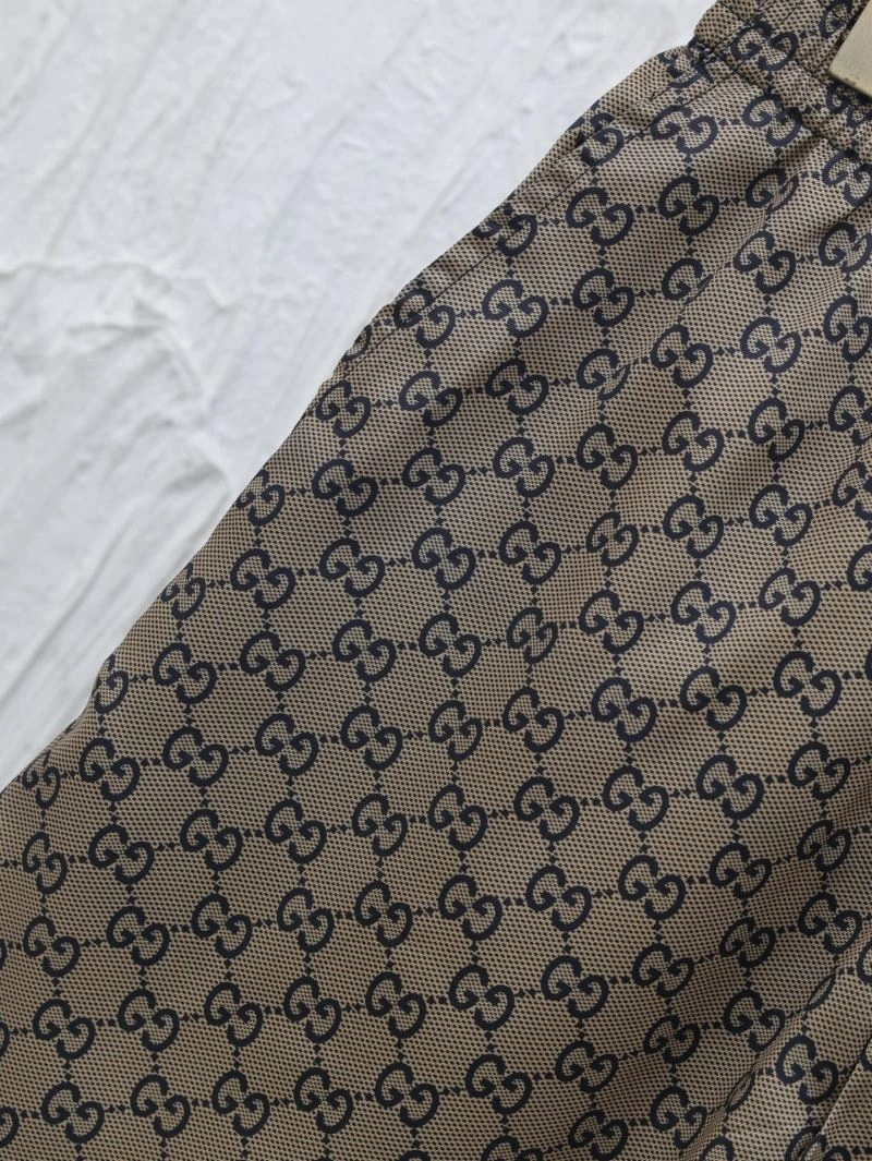 Gucci Short Pants Youthful 128520