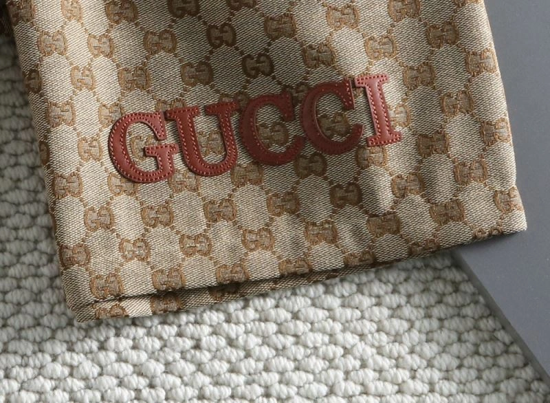Snug Gucci Short Pants 128906