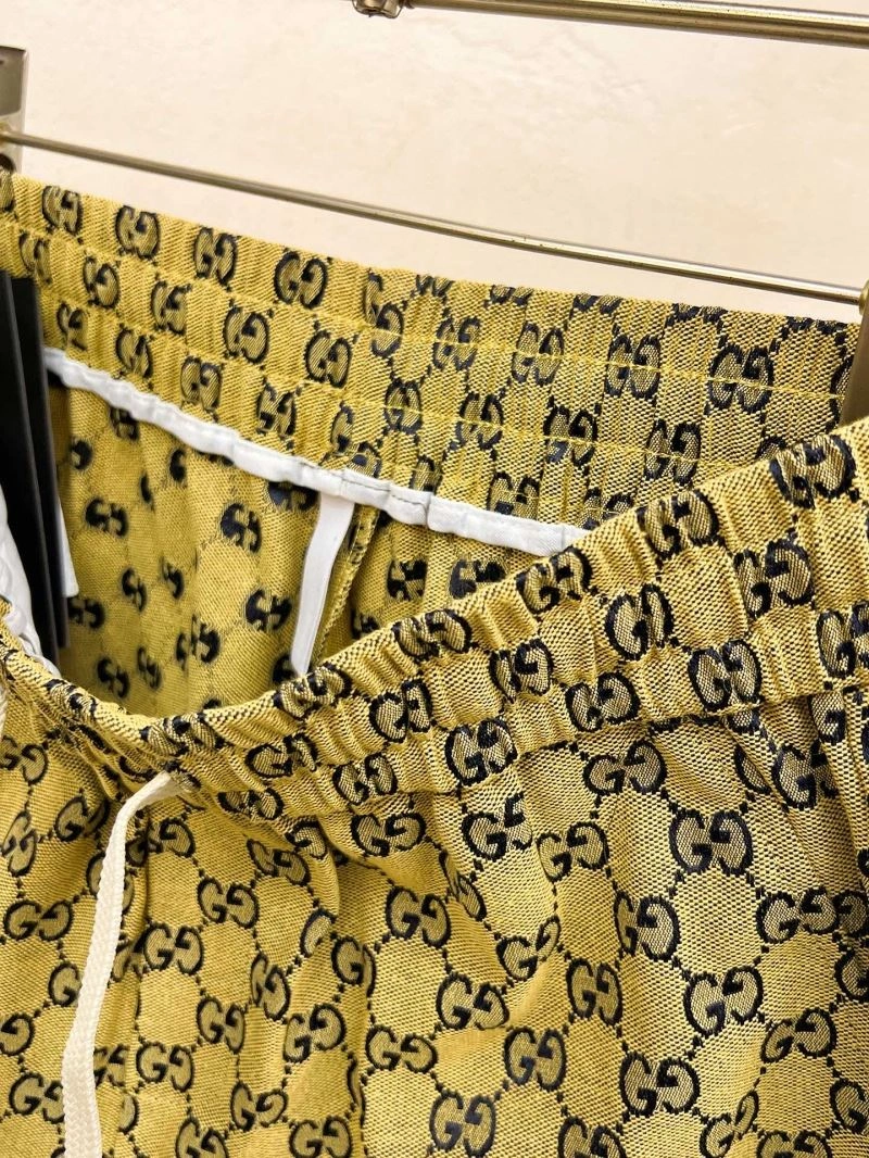 Trendsetting Gucci Short Pants 127533
