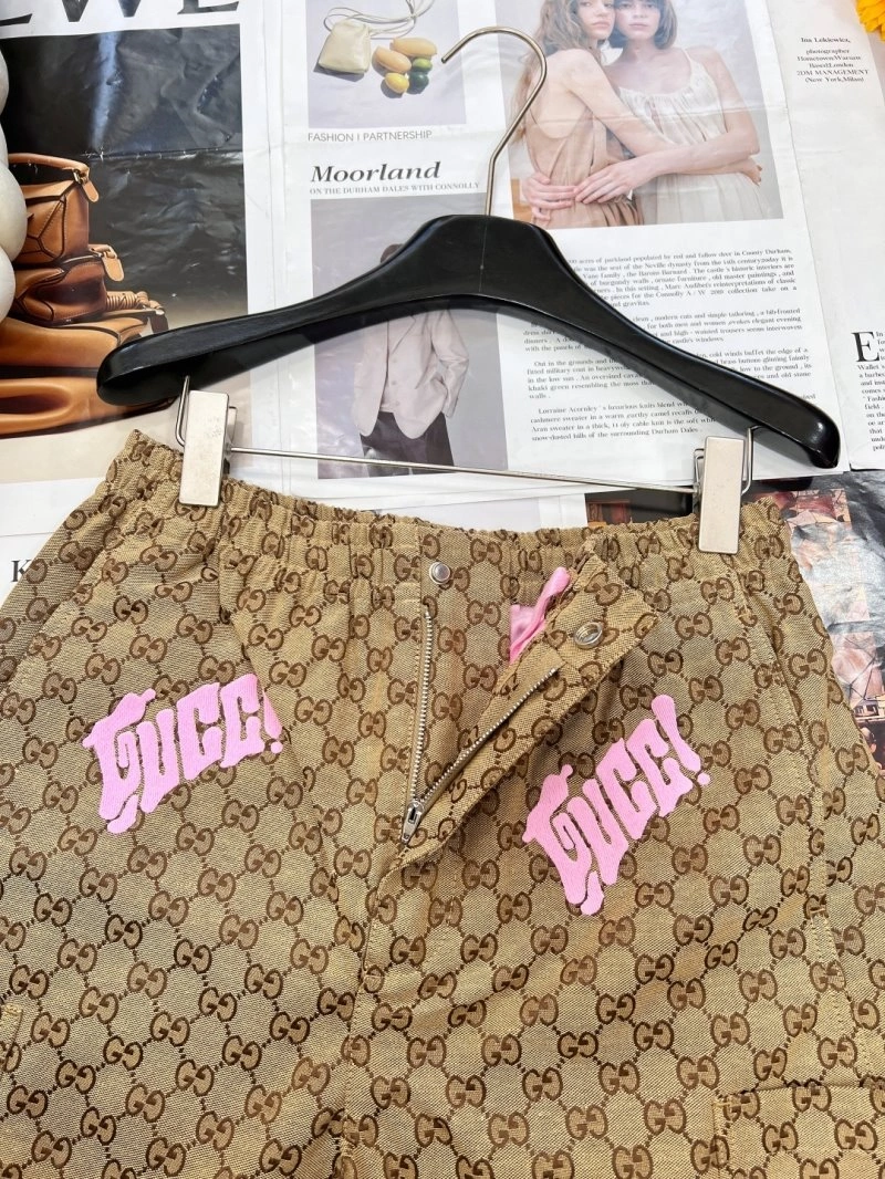 Gucci Short Pants Sporty 124415
