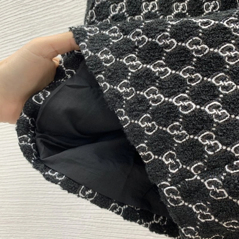 Gucci Short Pants Lightweight 124414