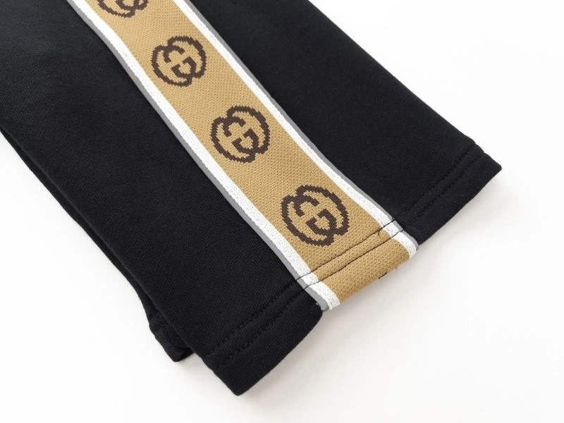 Gucci Short Pants Effortless 126255