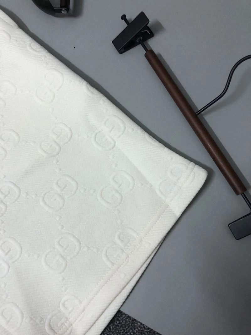 Gucci Short Pants Casual 126244