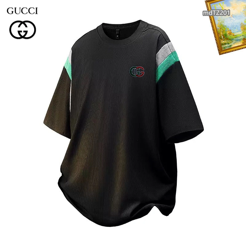 Gucci Short Suits WaterResistant 125045