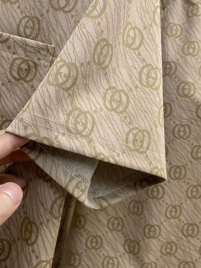 Gucci Short Suits Breathable 125033