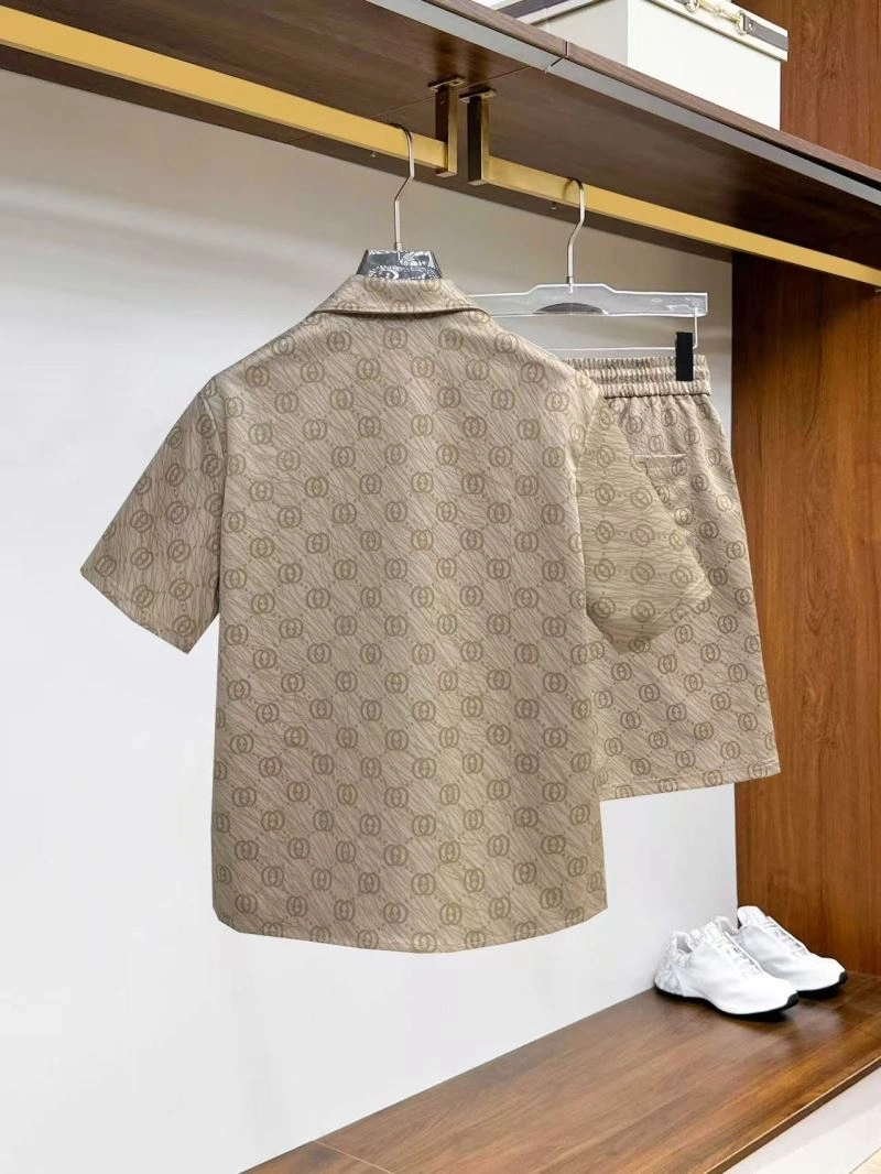 Gucci Short Suits Breathable 125033