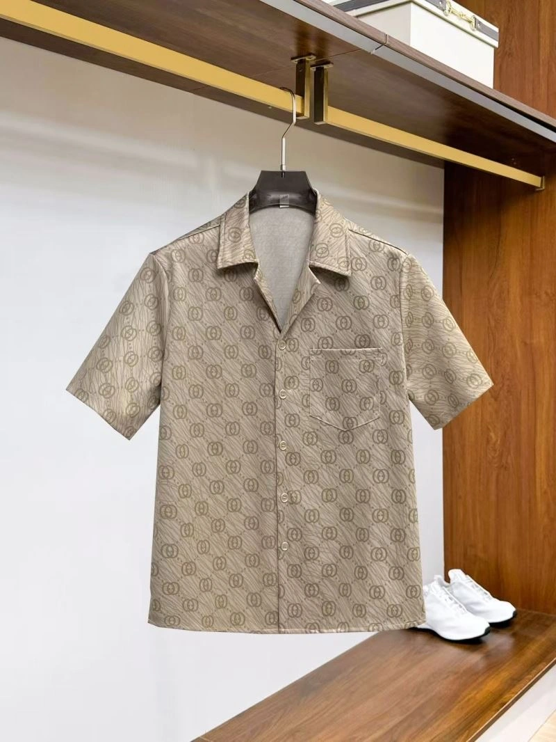 Gucci Short Suits Breathable 125033