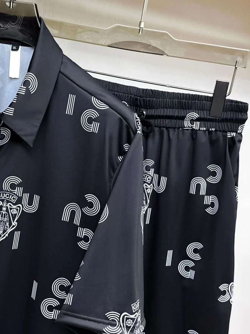 Refined Gucci Short Suits 125025