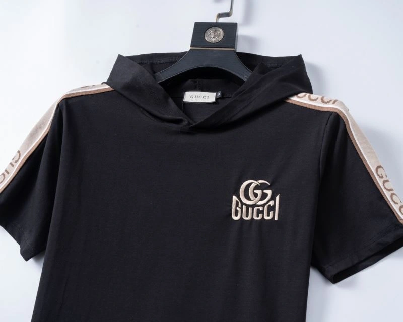Gucci Short Suits SmoothTexture 128494