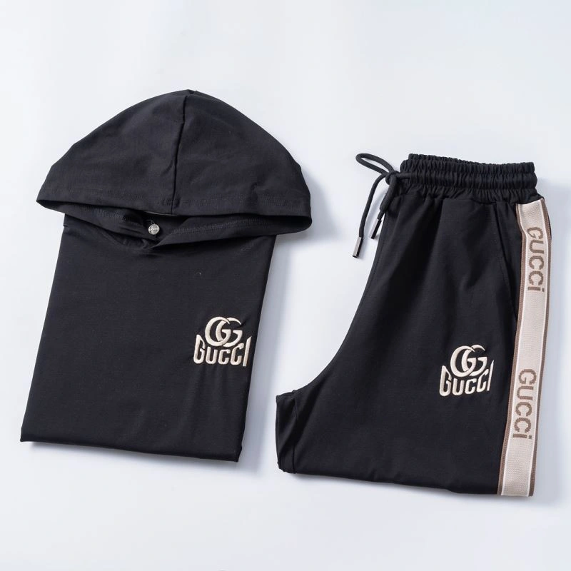 Gucci Short Suits SmoothTexture 128494
