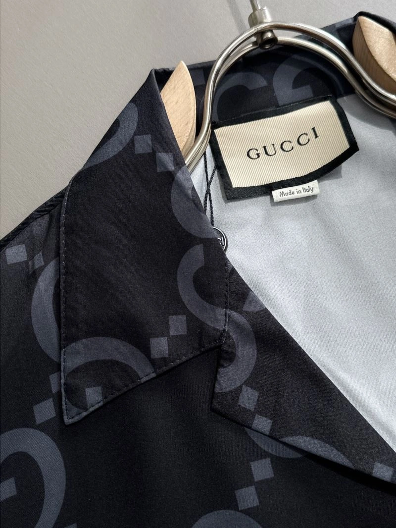 Gucci Short Suits UrbanStyle 128514