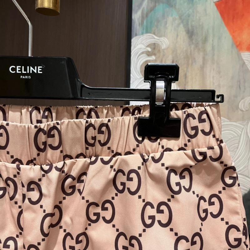 Gucci Short Suits EasyMatch 127513
