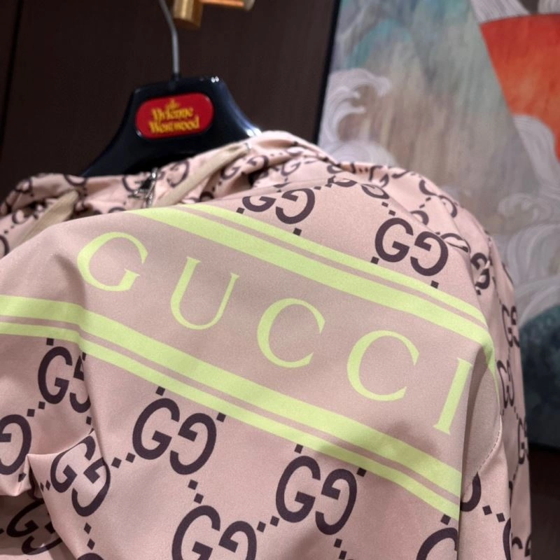 Gucci Short Suits EasyMatch 127513