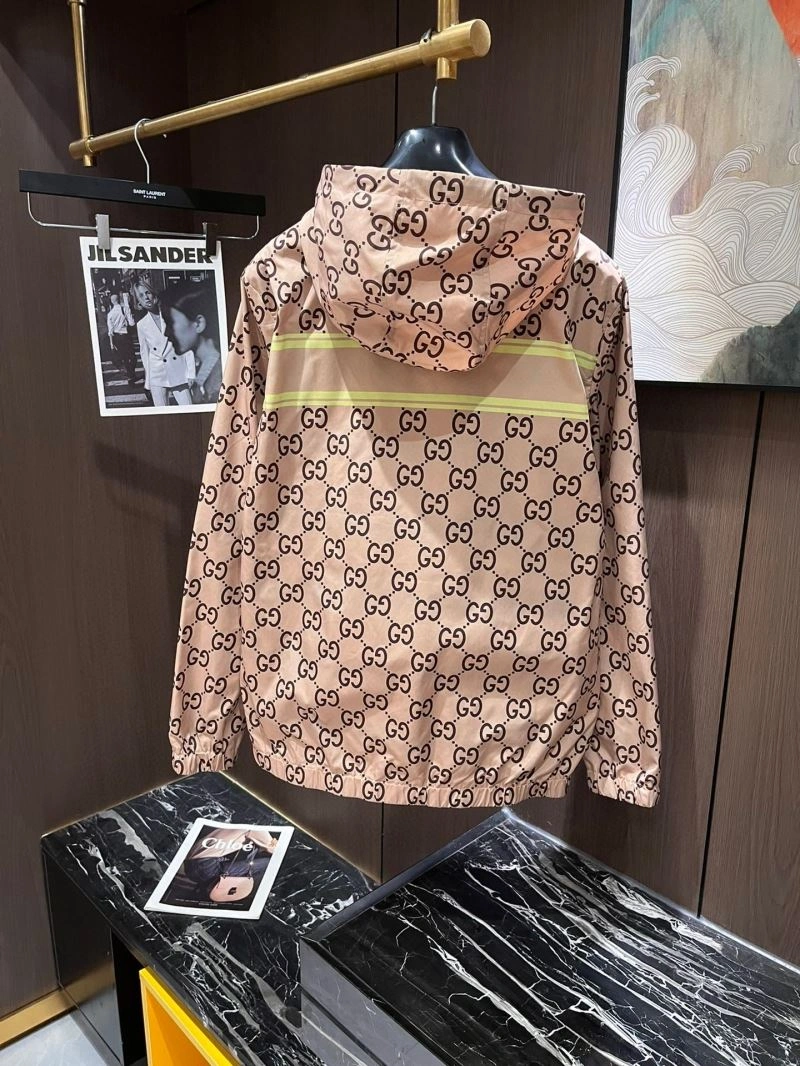 Gucci Short Suits EasyMatch 127513