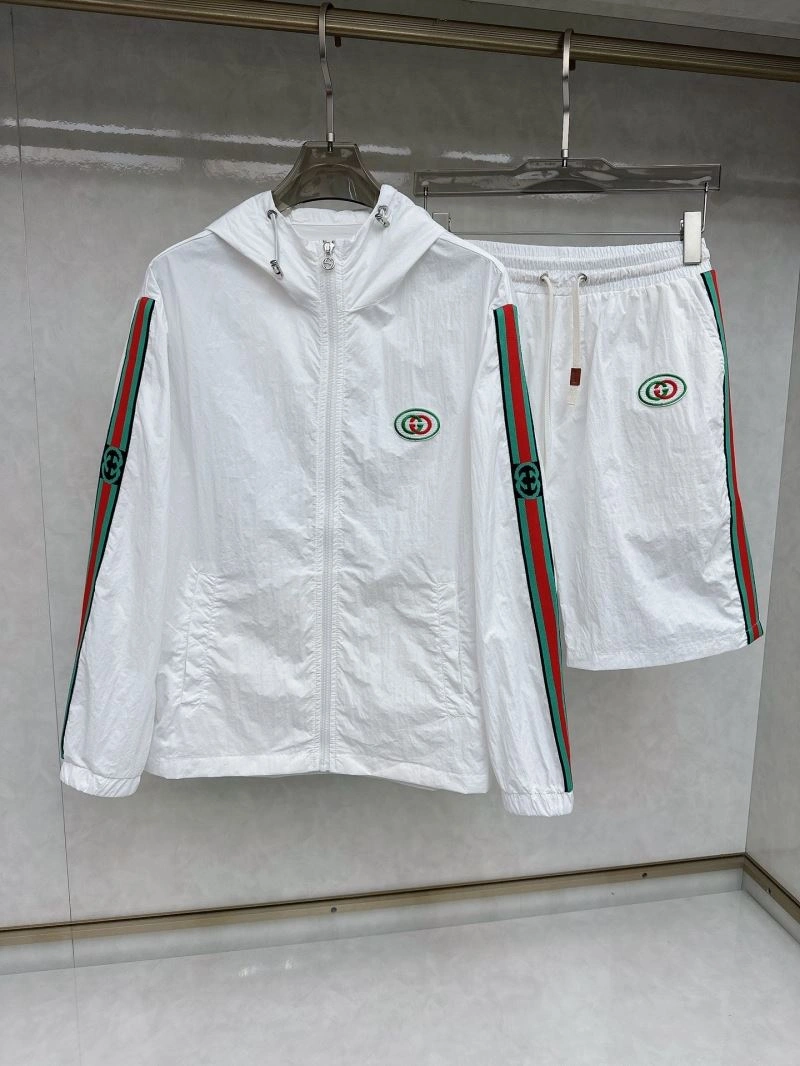 Gucci Short Suits Elegant 127526