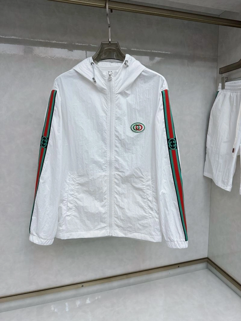 Gucci Short Suits Elegant 127526