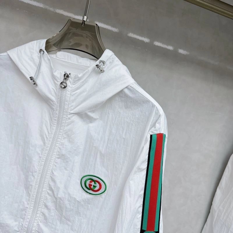 Gucci Short Suits Elegant 127526