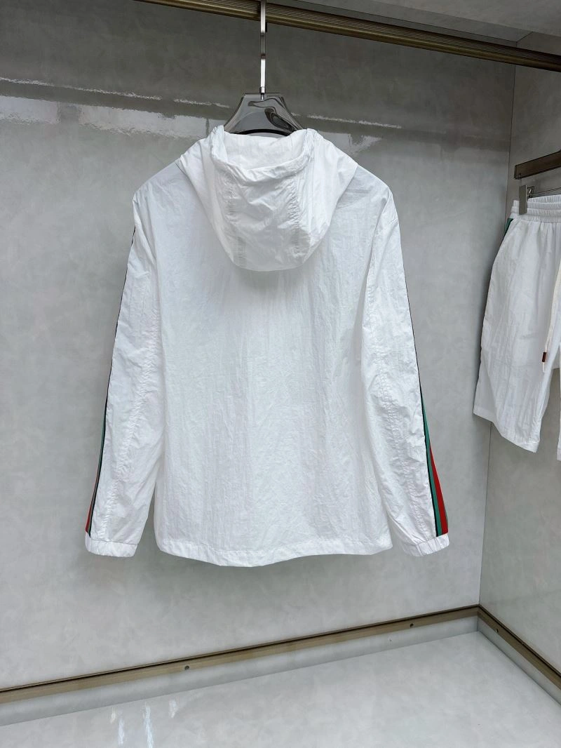 Gucci Short Suits Elegant 127526