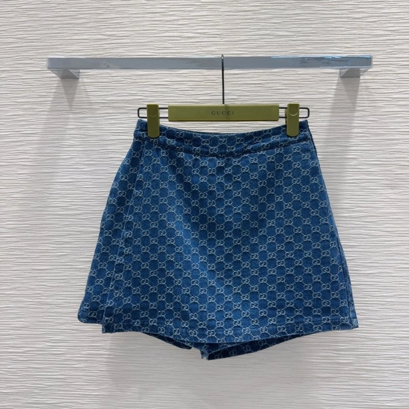 WellDesigned Gucci Short Suits 124625
