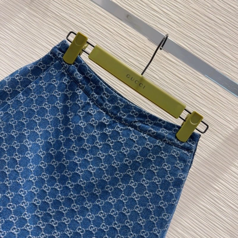 WellDesigned Gucci Short Suits 124625