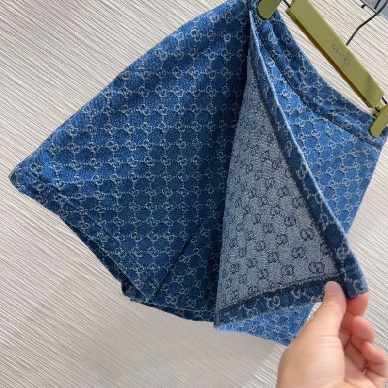 WellDesigned Gucci Short Suits 124625
