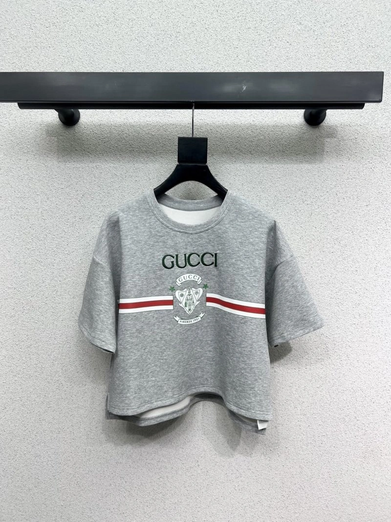 Reliable Gucci Short Suits 124925