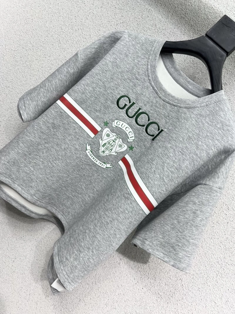Reliable Gucci Short Suits 124925