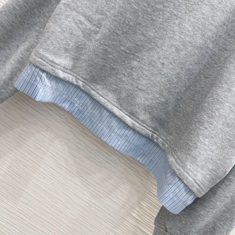 HighQuality Gucci Short Suits 124923