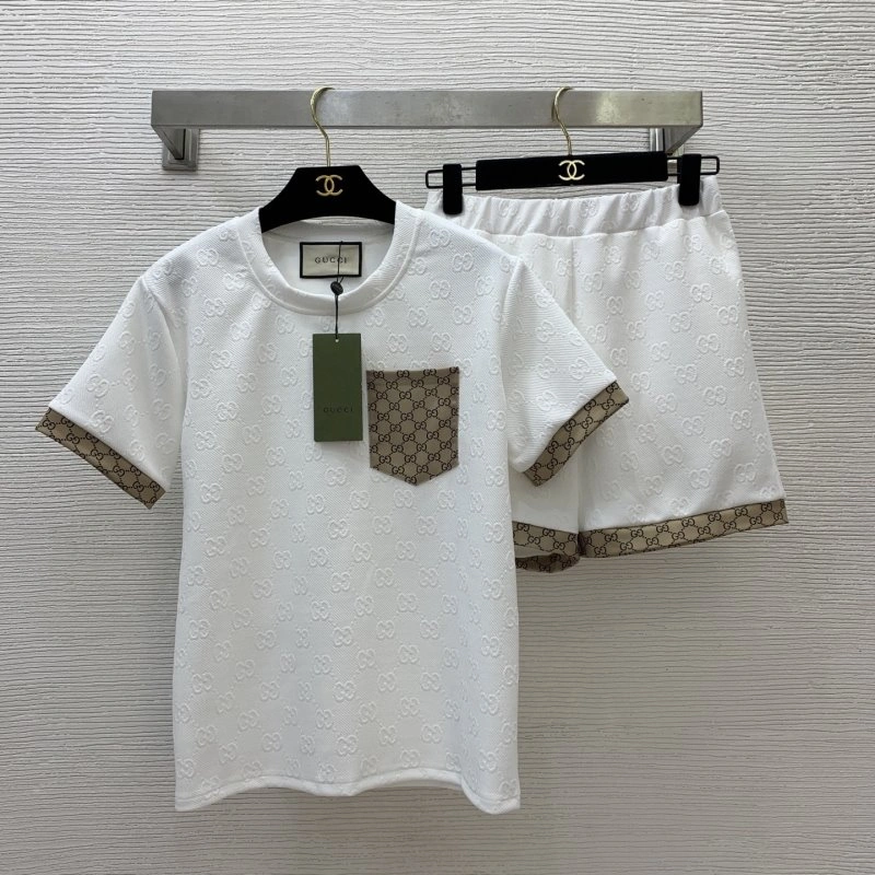 Gucci Short Suits FlexibleFit 124411