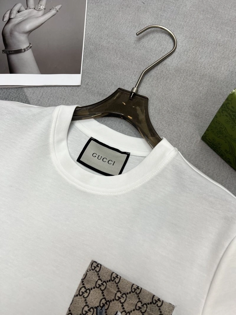 Gucci Short Suits Comfortable 124410