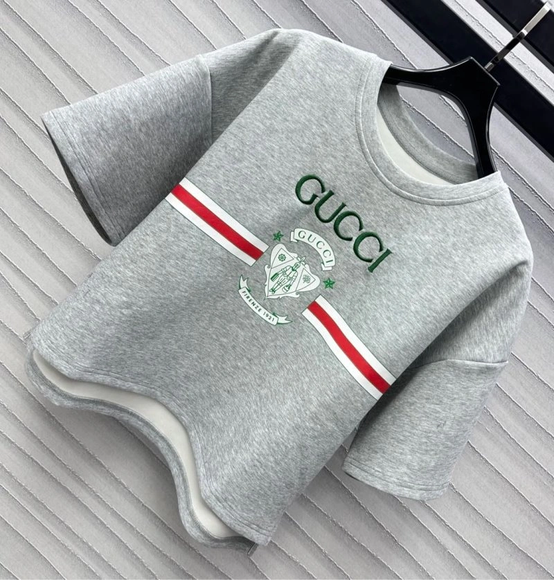 Gucci Short Suits Colorful 124409