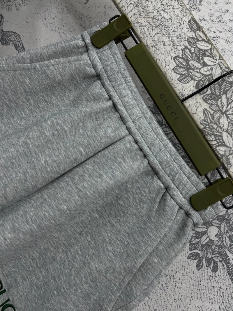 SmoothTexture Gucci Short Suits 124407
