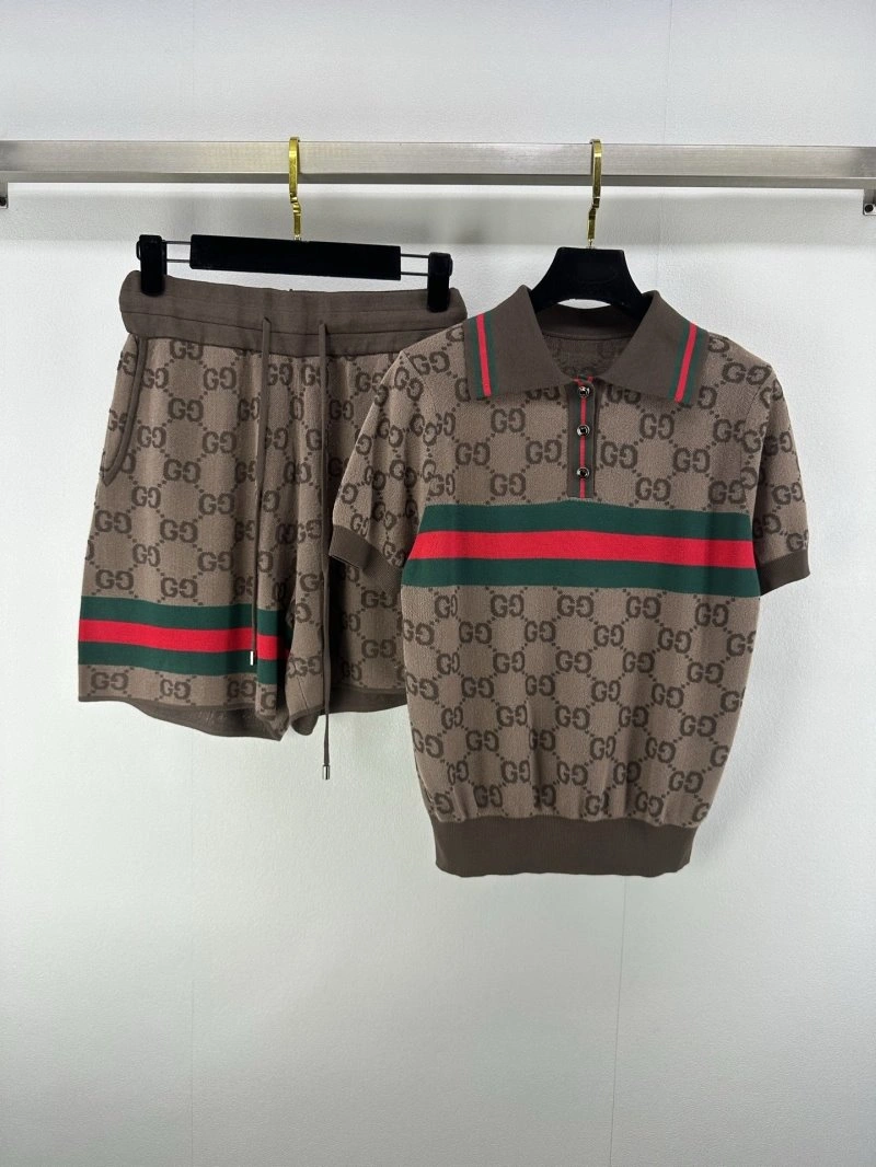 Lightweight Gucci Short Suits 124405