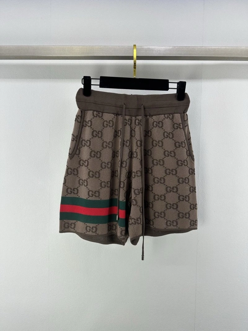 Lightweight Gucci Short Suits 124405