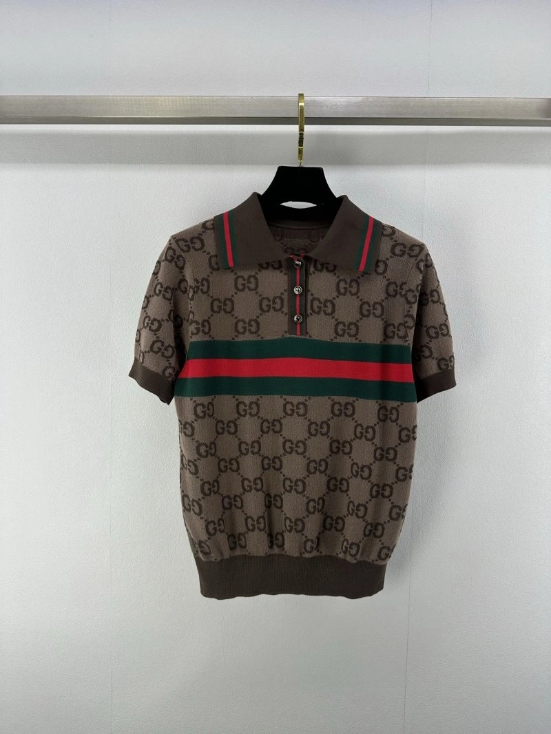 Lightweight Gucci Short Suits 124405
