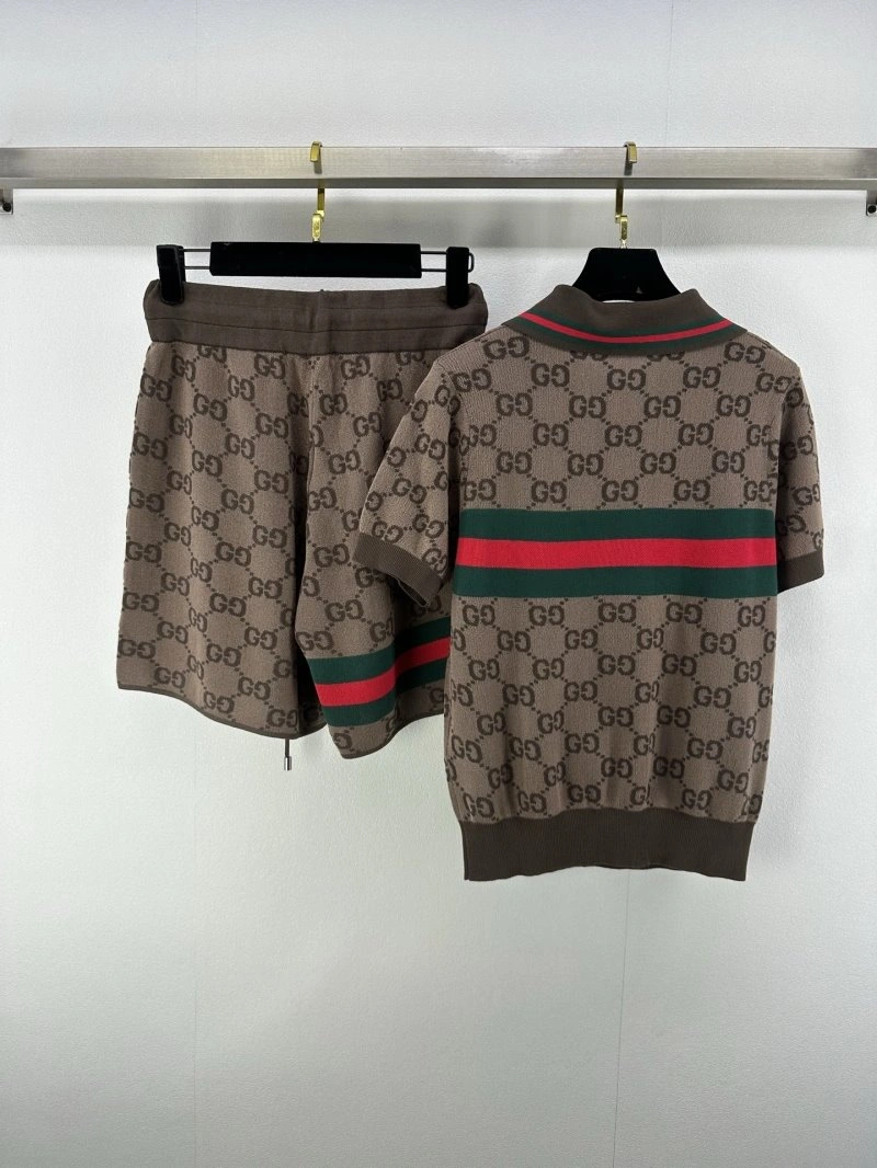 Lightweight Gucci Short Suits 124405