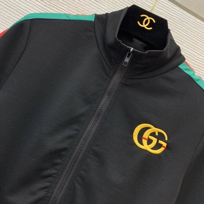 Compact Gucci Short Suits 124389