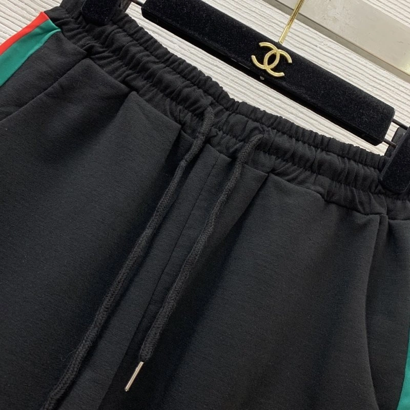 Compact Gucci Short Suits 124389