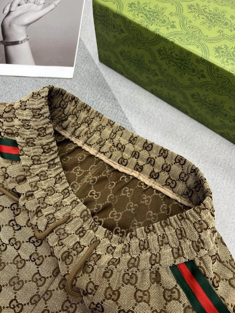 BestValue Gucci Short Suits 124385