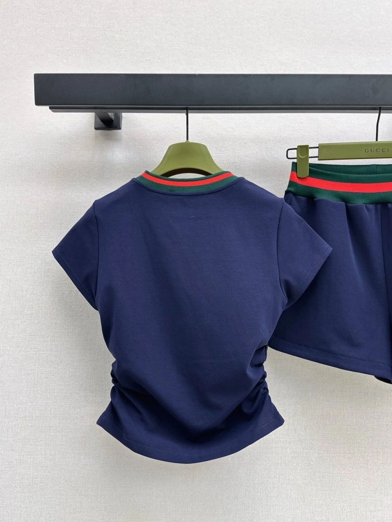 Timeless Gucci Short Suits 124382