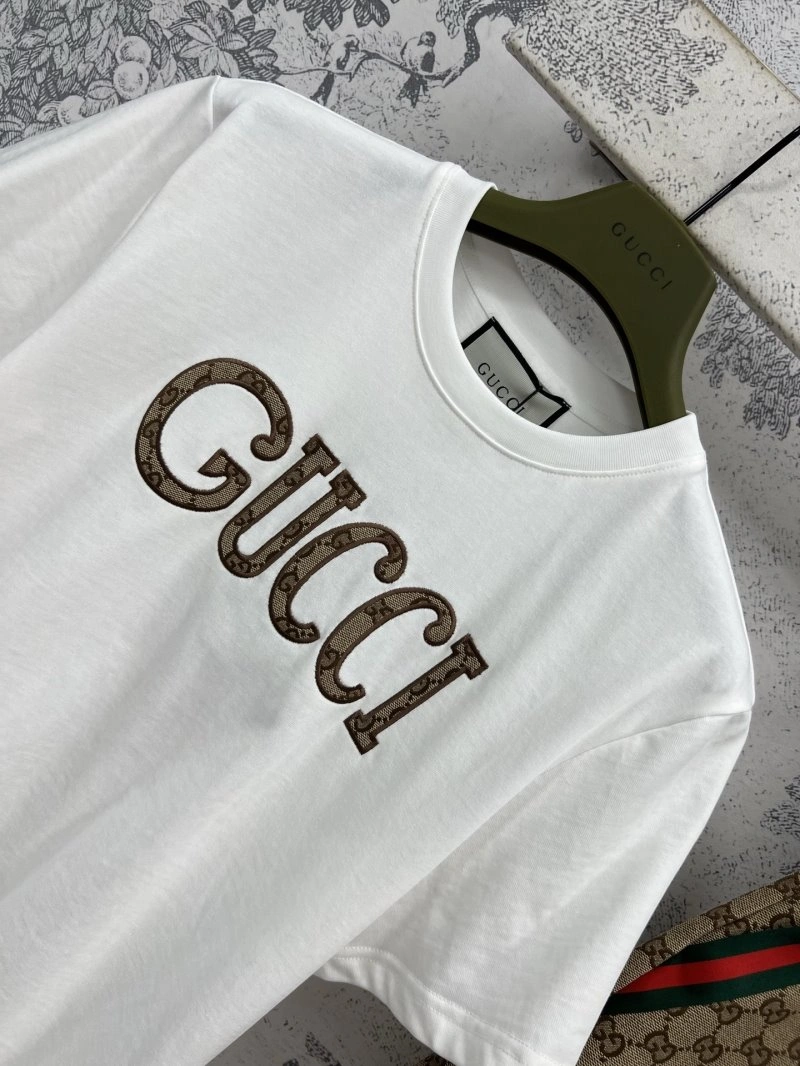 Gucci Short Suits ZipUp 124381