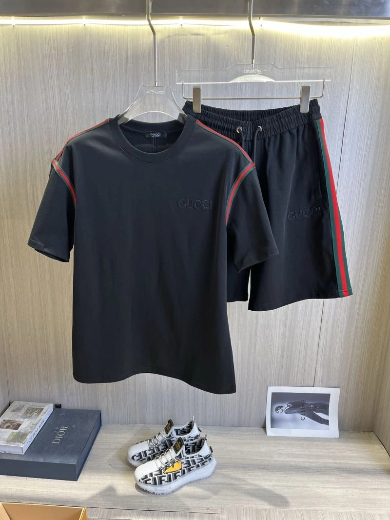 Gucci Short Suits GoAnywhere 126731