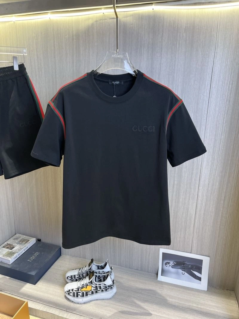 Gucci Short Suits GoAnywhere 126731