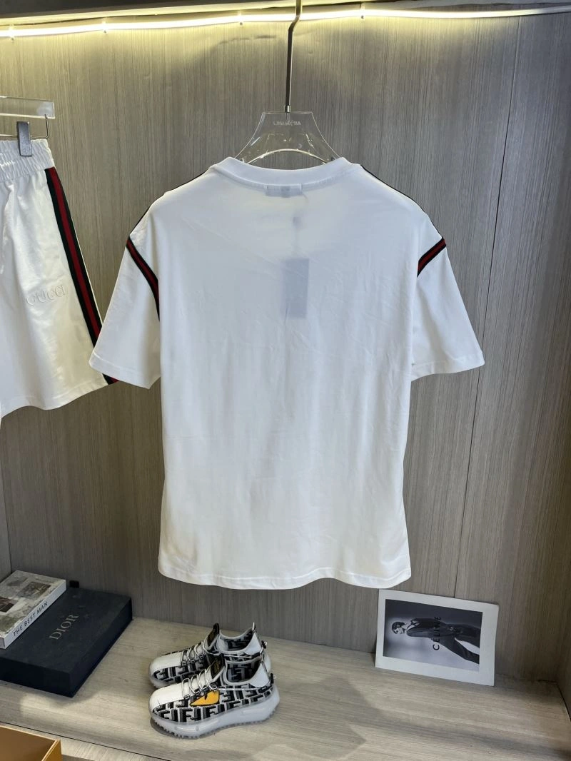 Durable Gucci Short Suits 126724