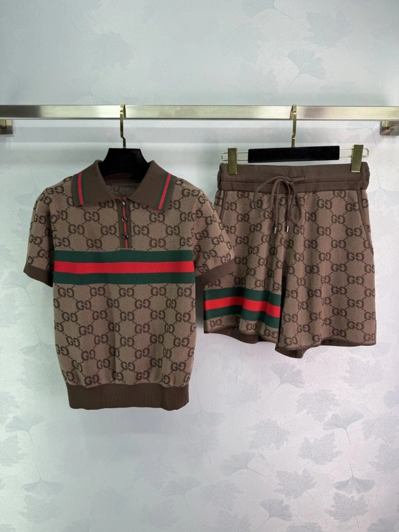 Gucci Short Suits Soft 124816