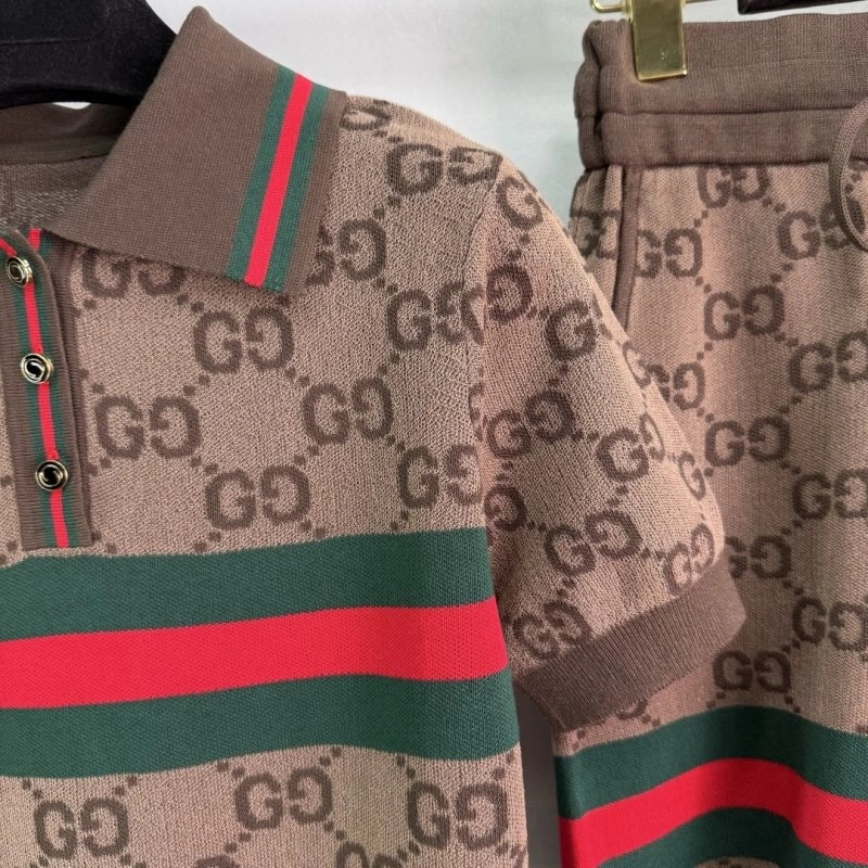 Gucci Short Suits Soft 124816