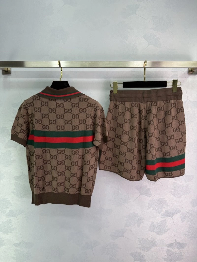 Gucci Short Suits Soft 124816